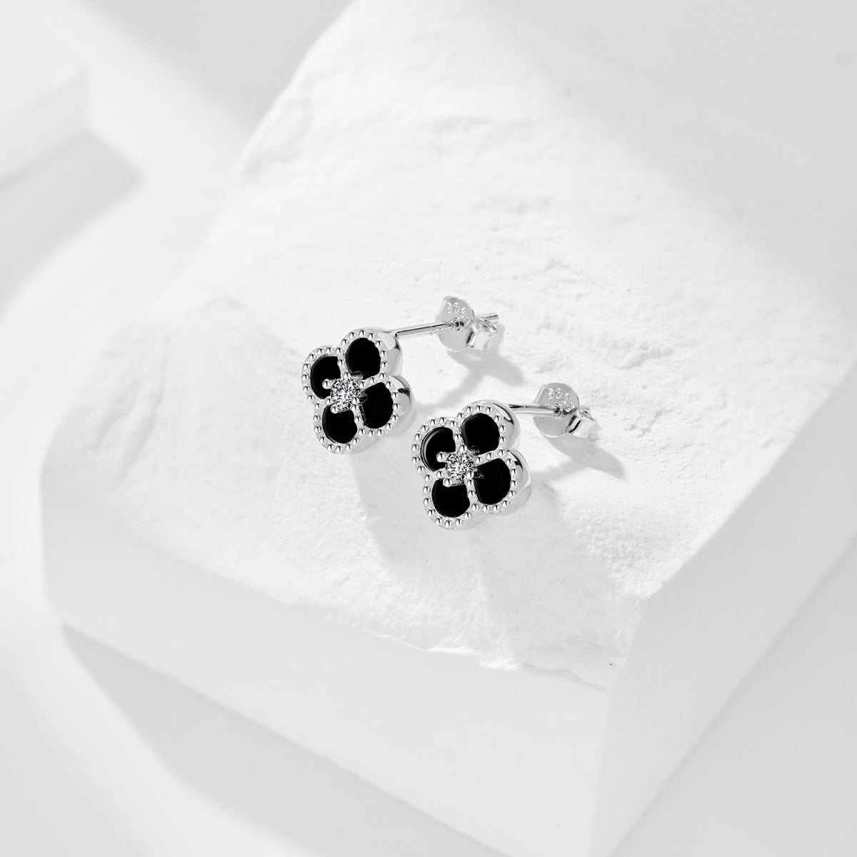 Clove Studs