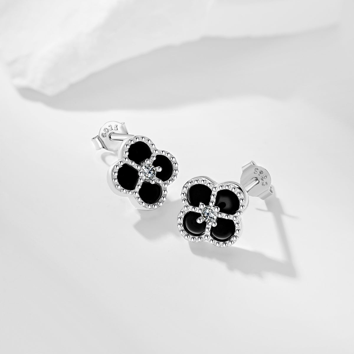 Clove Studs