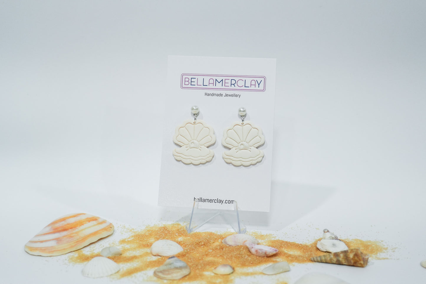 2D Clam Shells