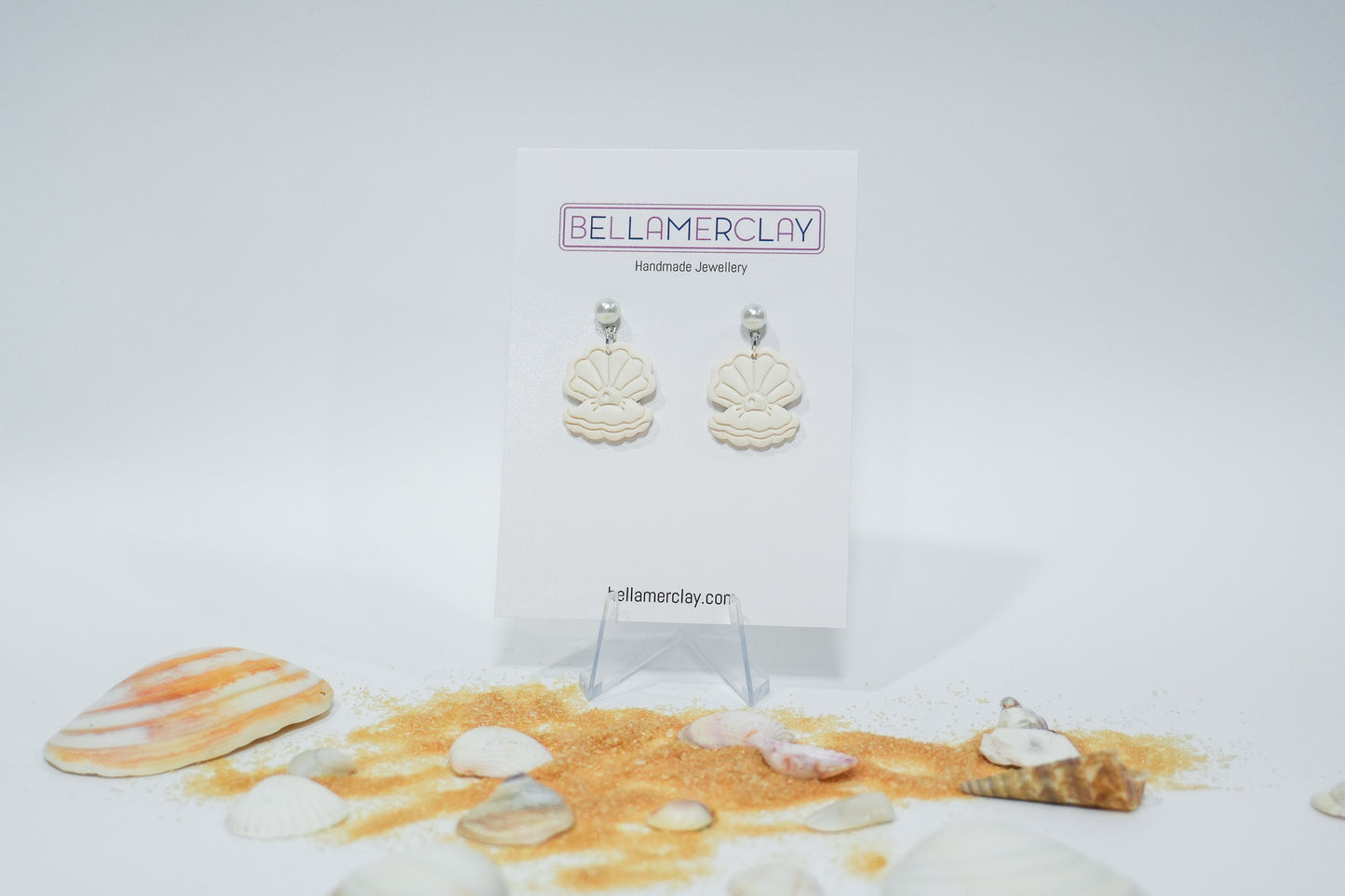 2D Clam Shells