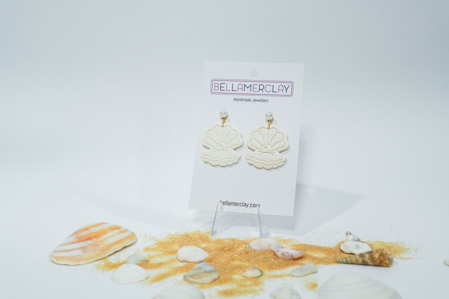 2D Clam Shells