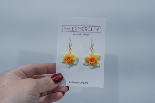 White Daffodil Earrings (small)